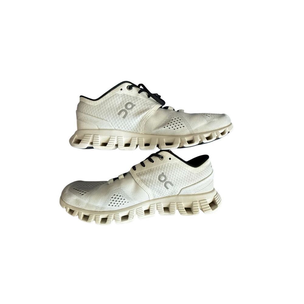On Womens White Black Cloud X Lace Up Athletic Running Sneakers Shoes Size 9